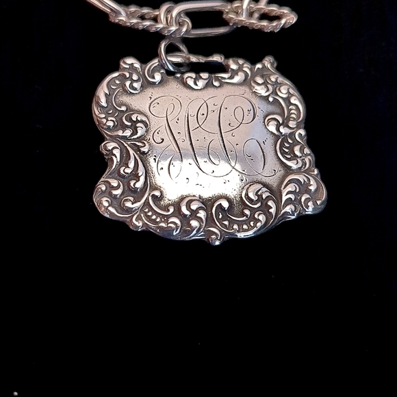 Vintage Foreé Hunsicker Sterling Silver Necklace Engraved Luggage Tags & Cherub - Picture 15 of 16